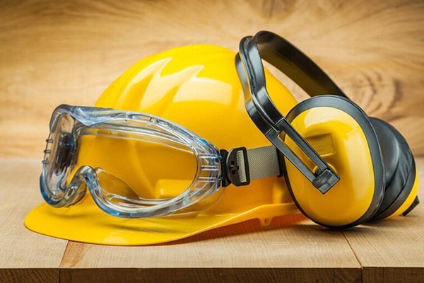 گوشی ایمنی روی گوش